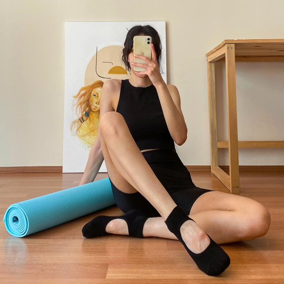 YOMYM 6 Pairs Pilates Socks for Women Non Slip Grip Socks Yoga Socks Ankle Grippy Socks Woman