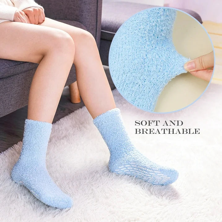 YOMYM Non Slip Socks for Women Winter Fuzzy Slipper Socks Soft Fluffy Socks with Grips